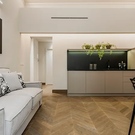 Ferrini - Etnea Portrait Apartmán